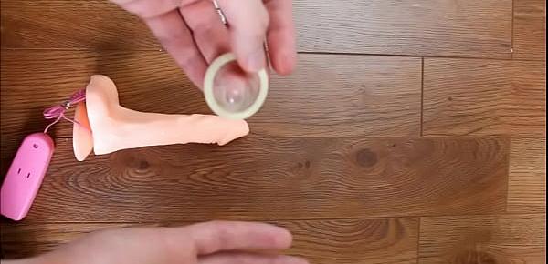  HOW TO PUT ON A CONDOM VIDEO HOW TO PUT A CONDOM ON HOW TO CONDOM